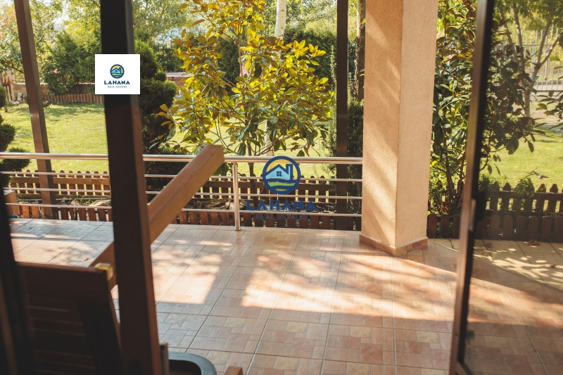 Продава КЪЩА, гр. Бургас, Сарафово, снимка 4 - Къщи - 52192643