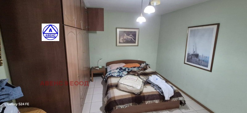 Продава КЪЩА, с. Гиген, област Плевен, снимка 5 - Къщи - 52614670