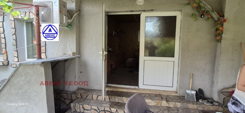Продава КЪЩА, с. Гиген, област Плевен, снимка 2 - Къщи - 52614670