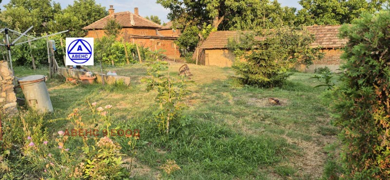 Продава КЪЩА, с. Гиген, област Плевен, снимка 10 - Къщи - 52614670