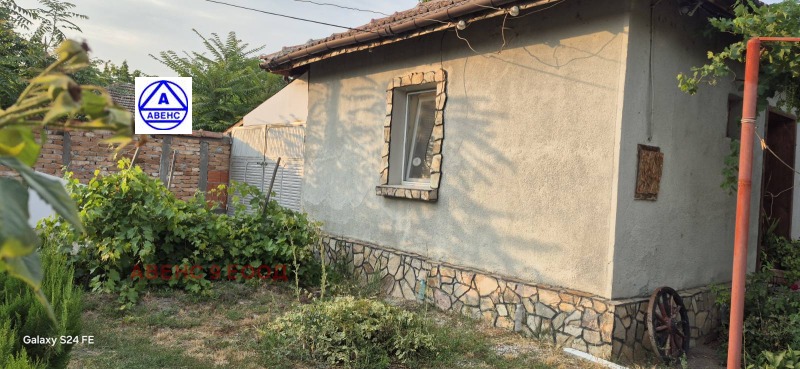 Продава КЪЩА, с. Гиген, област Плевен