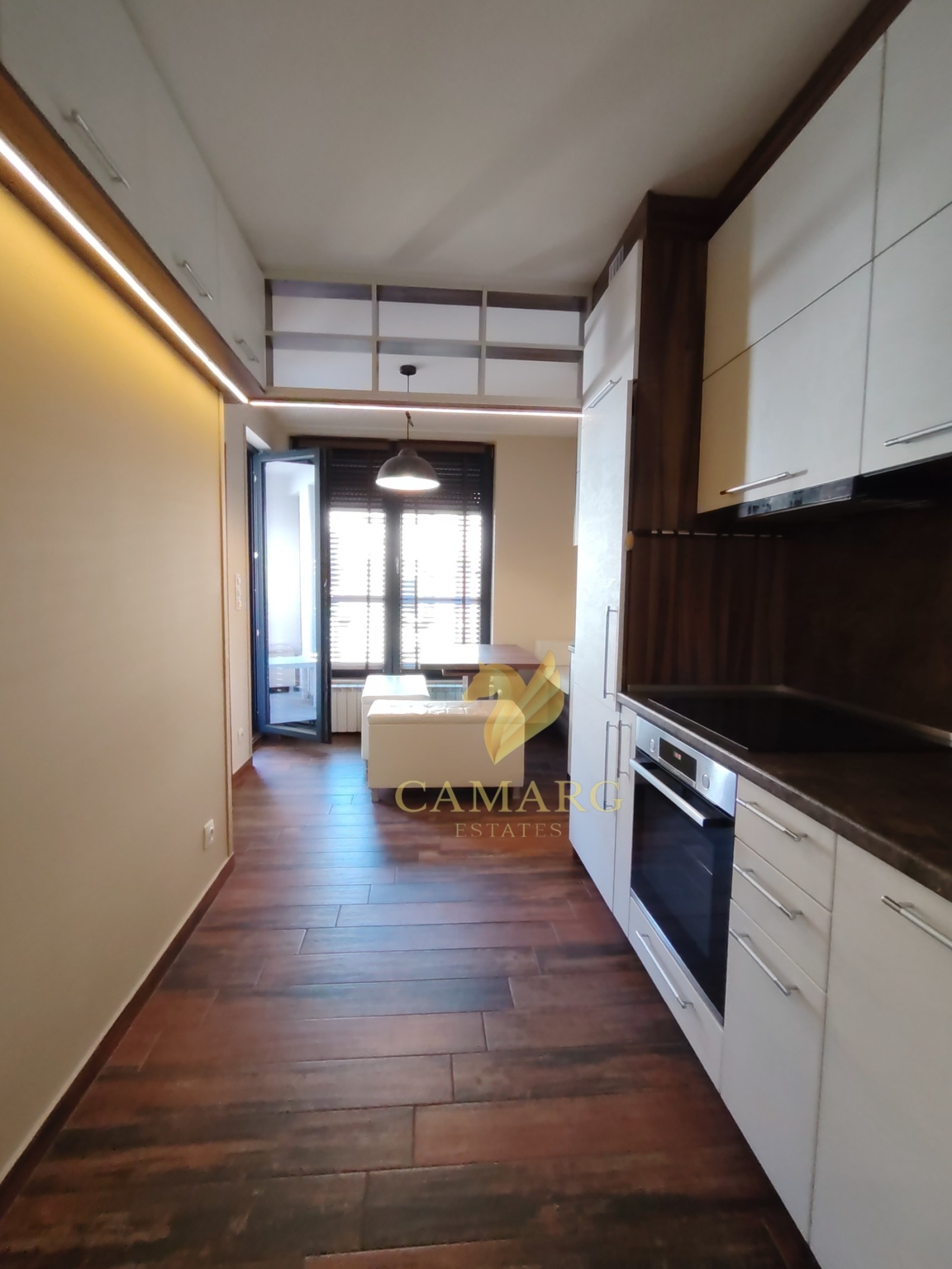 Продава 3-СТАЕН, гр. София, Център, снимка 3 - Апартаменти - 54340659