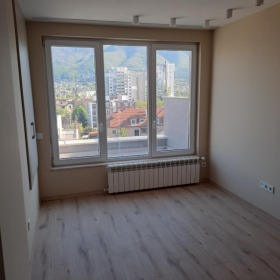 ������� 4-����� | Imot.bg � ����� ������ 9