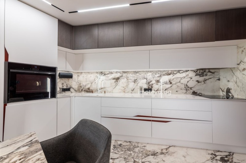 Продава 2-СТАЕН, гр. Варна, Бриз, снимка 11 - Апартаменти - 52925174