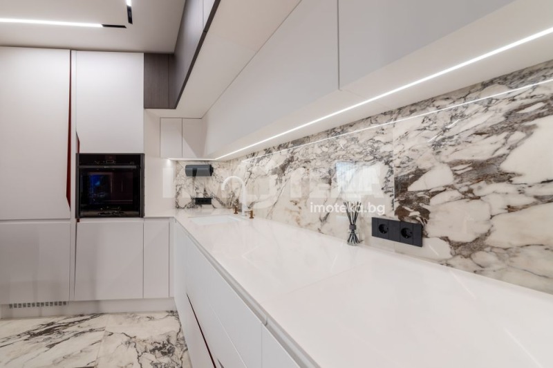 Продава 2-СТАЕН, гр. Варна, Бриз, снимка 9 - Апартаменти - 52925174