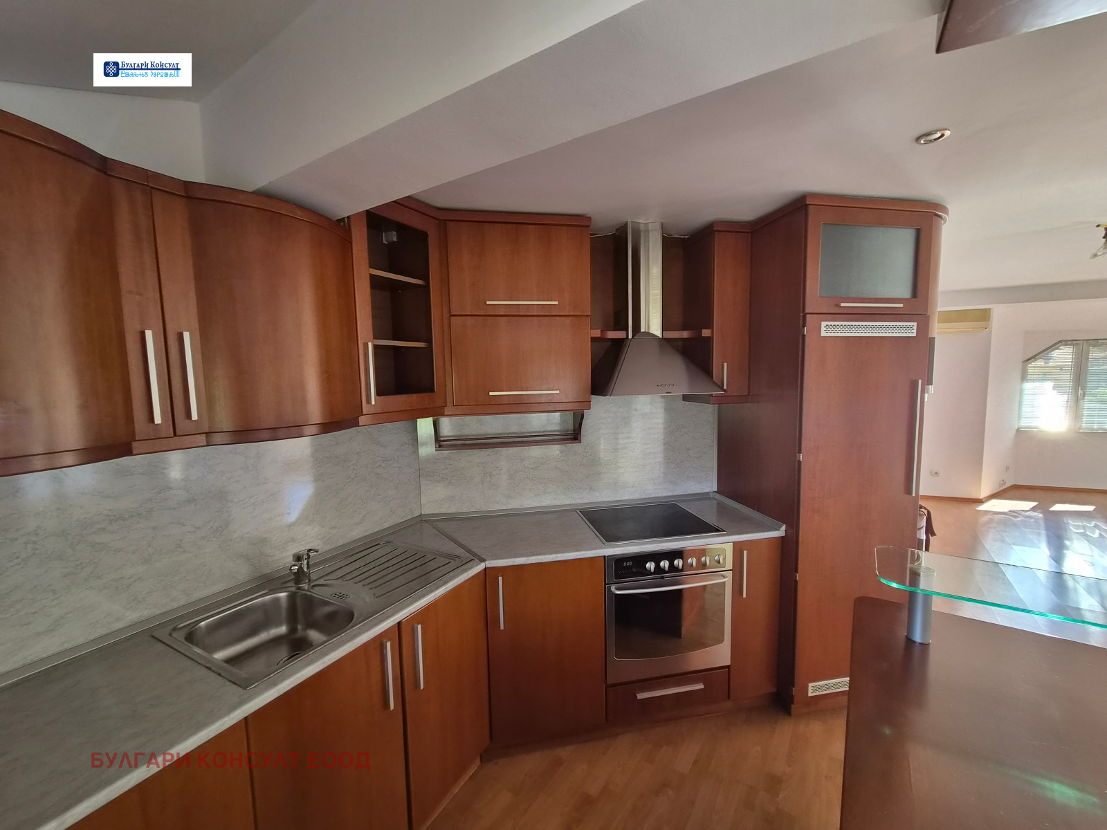 Продава МНОГОСТАЕН, гр. Кюстендил, Център, снимка 8 - Апартаменти - 55786716