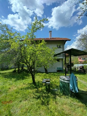 Huis Dragitsjevo, regio Pernik 3