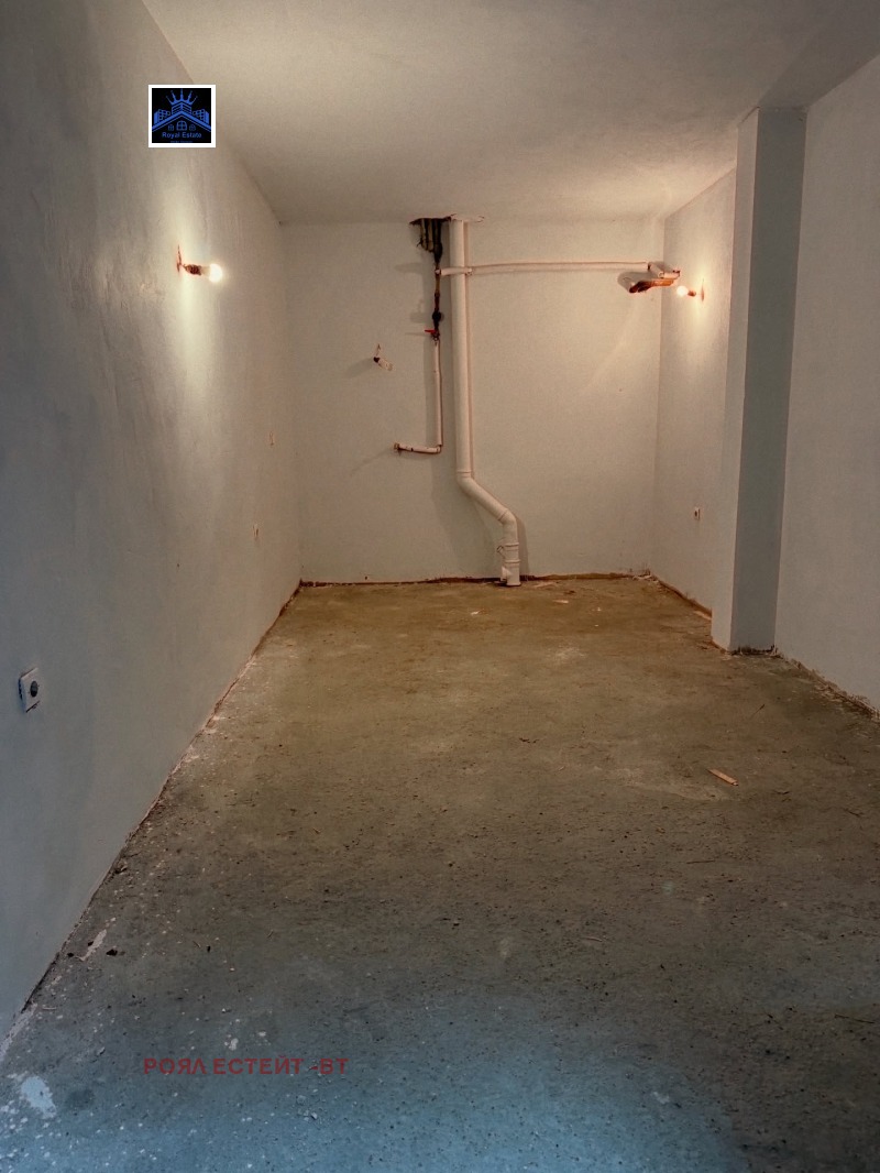 Продава ГАРАЖ, ПАРКОМЯСТО, гр. Велико Търново, Бузлуджа, снимка 2 - Гаражи и паркоместа - 53003734