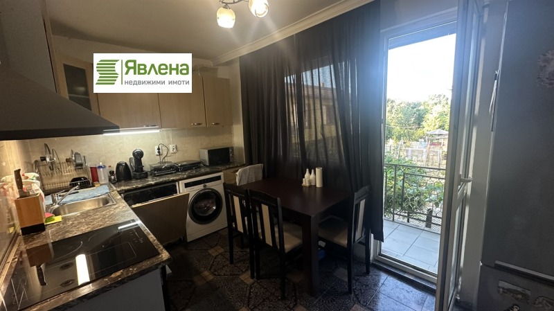 De vânzare  3 dormitoare Sofia , Levsci , 154 mp | 88396550 - imagine [7]