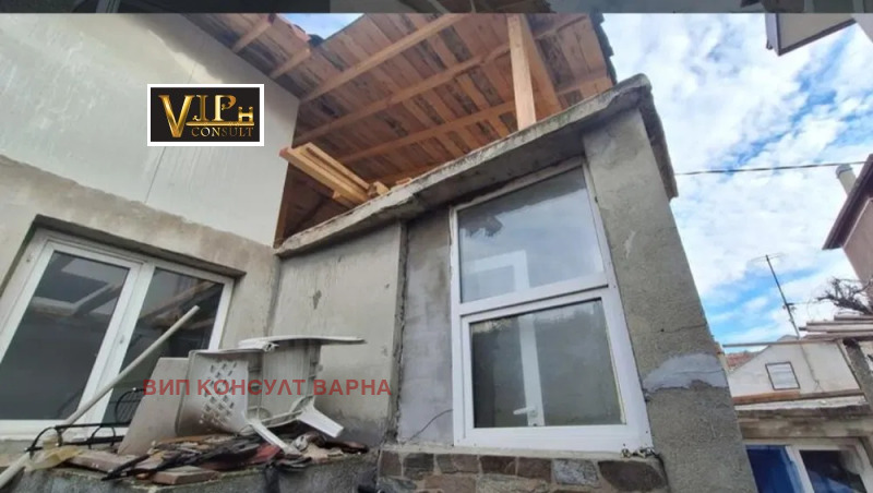 Продава КЪЩА, гр. Варна, Христо Ботев, снимка 2 - Къщи - 52808531