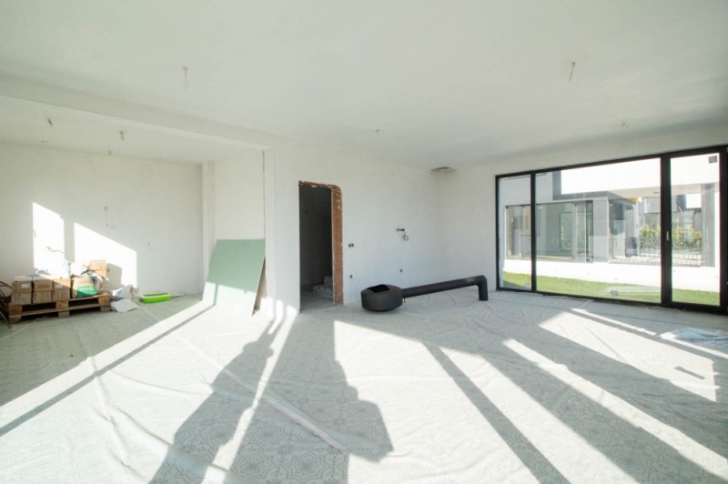 Продава КЪЩА, гр. Сливен, в.з. Сливен, снимка 5 - Къщи - 53016571