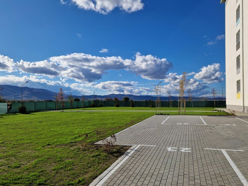 Продава 3-СТАЕН в област София, гр. Ихтиман - 92 кв.м / 69 500 € » 135 930.19 лв., ЮНИВЪРСЪЛ