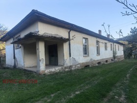 Продажба на имоти в с. Врабча, област Перник - изображение 1 