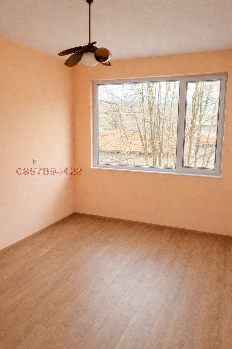 Продава 3-СТАЕН, гр. Троян, област Ловеч, снимка 2 - Апартаменти - 53453069