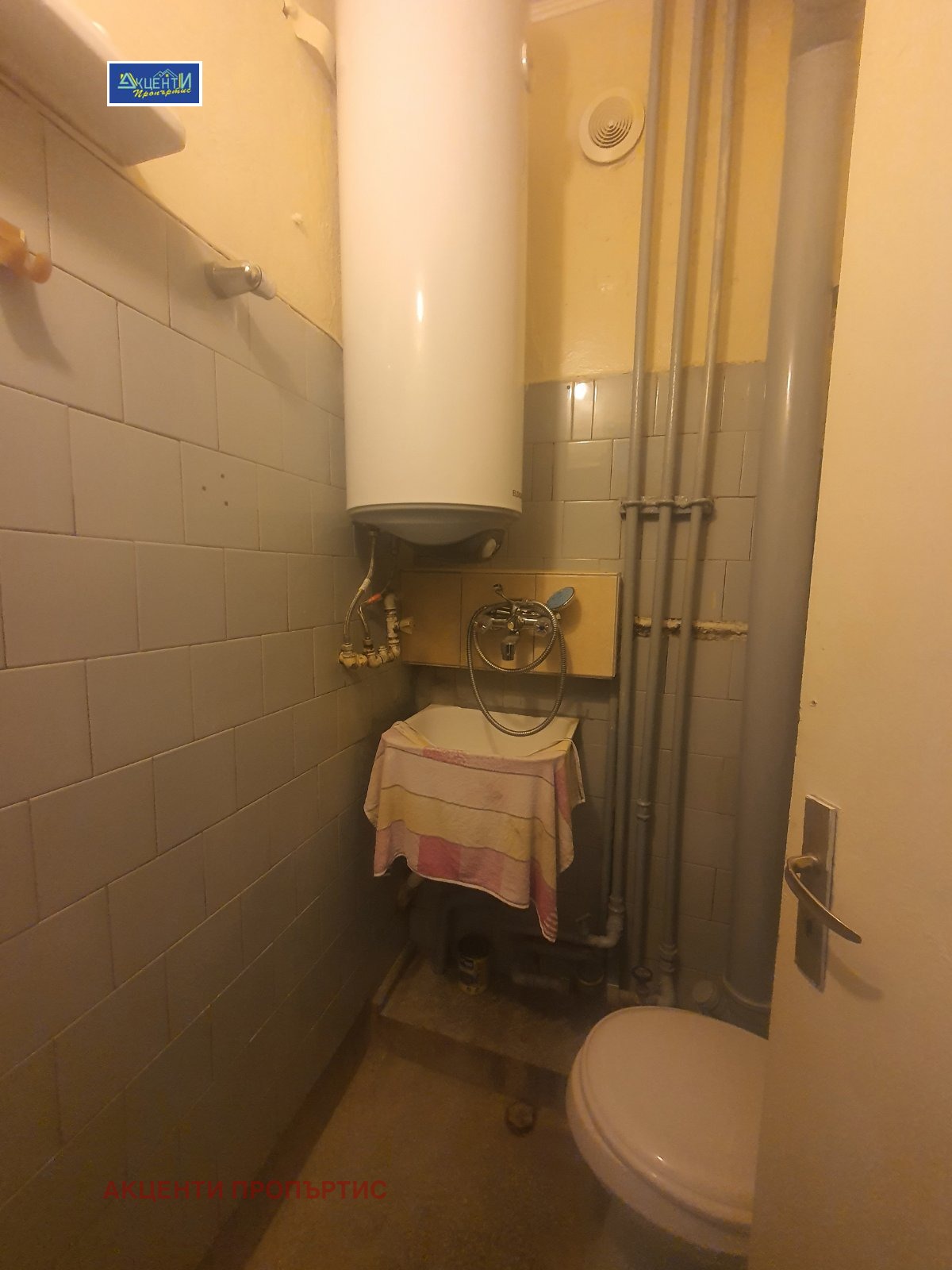 Продава 3-СТАЕН, гр. Велико Търново, Център, снимка 7 - Апартаменти - 54307778