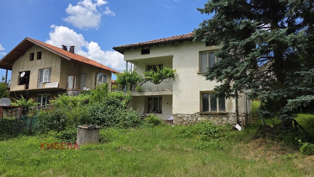 Продава КЪЩА, с. Горна Диканя, област Перник