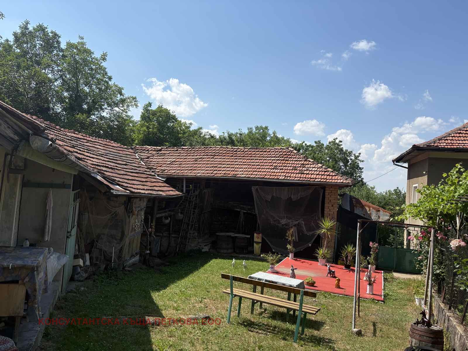 Продава КЪЩА, с. Деветаки, област Ловеч, снимка 4 - Къщи - 55922645