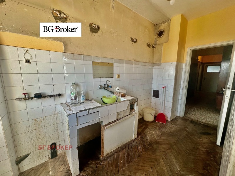 Продава 3-СТАЕН, гр. Бургас, Център, снимка 4 - Апартаменти - 52220592