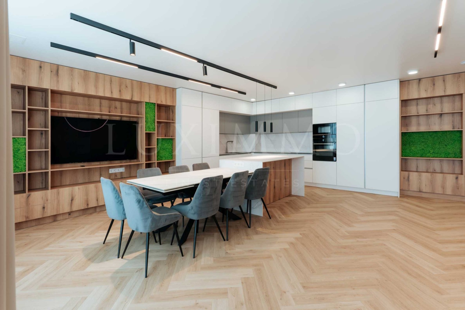 Продава МНОГОСТАЕН, гр. Бургас, Славейков, снимка 2 - Апартаменти - 53815144