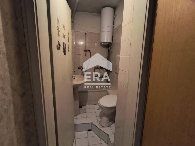 Продава 2-СТАЕН, гр. Велико Търново, Център, снимка 4 - Апартаменти - 52130744