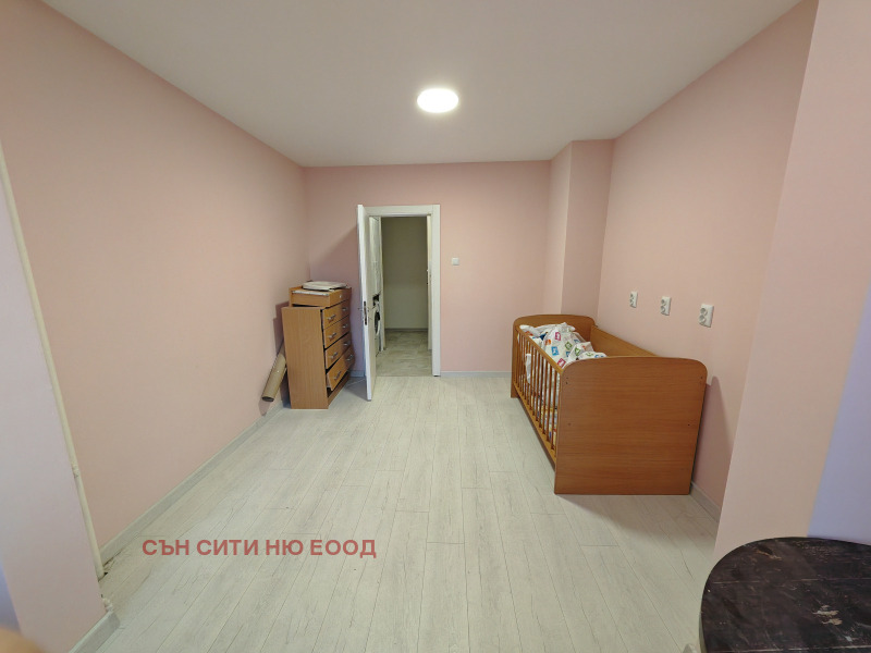 Till salu  3 sovrum Sofia , Suhata reka , 1000 kvm | 20319665 - bild [5]
