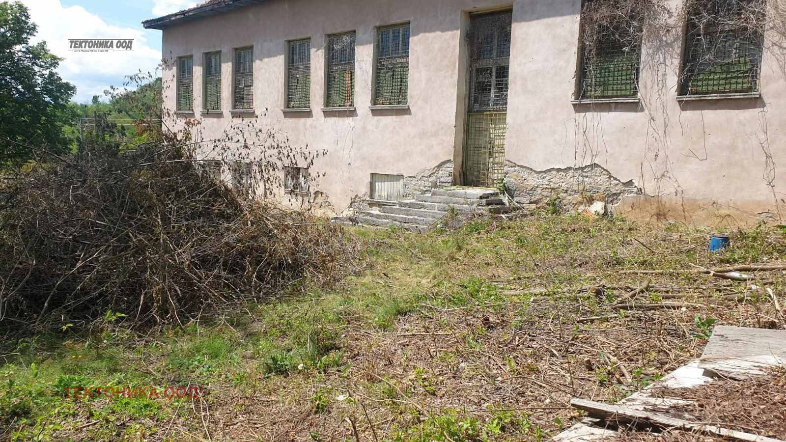 Продава ПРОМ. ПОМЕЩЕНИЕ, с. Видлица, област Монтана, снимка 10 - Производствени сгради - 54008902