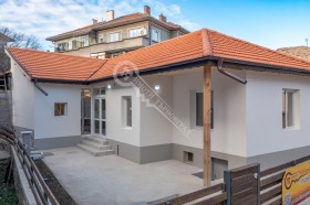 Casa Gorna Oriahovița, regiunea Veliko Tarnovo 1