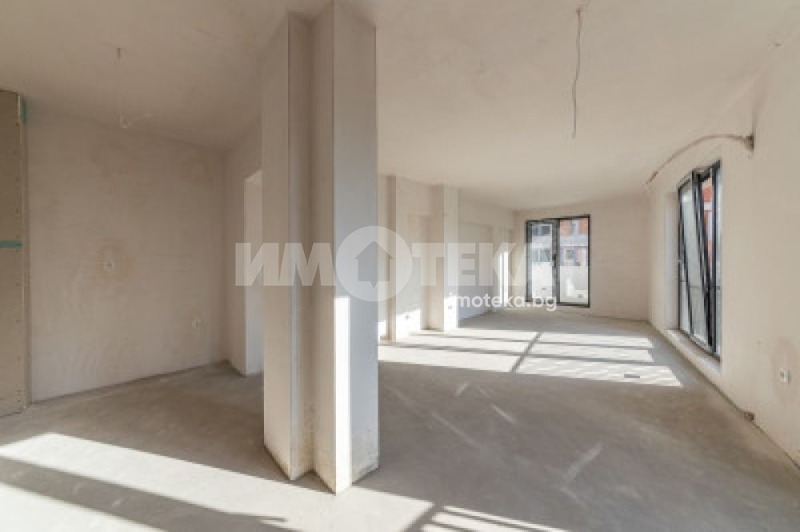 Продава 2-СТАЕН, гр. Варна, Бриз, снимка 2 - Апартаменти - 52621273