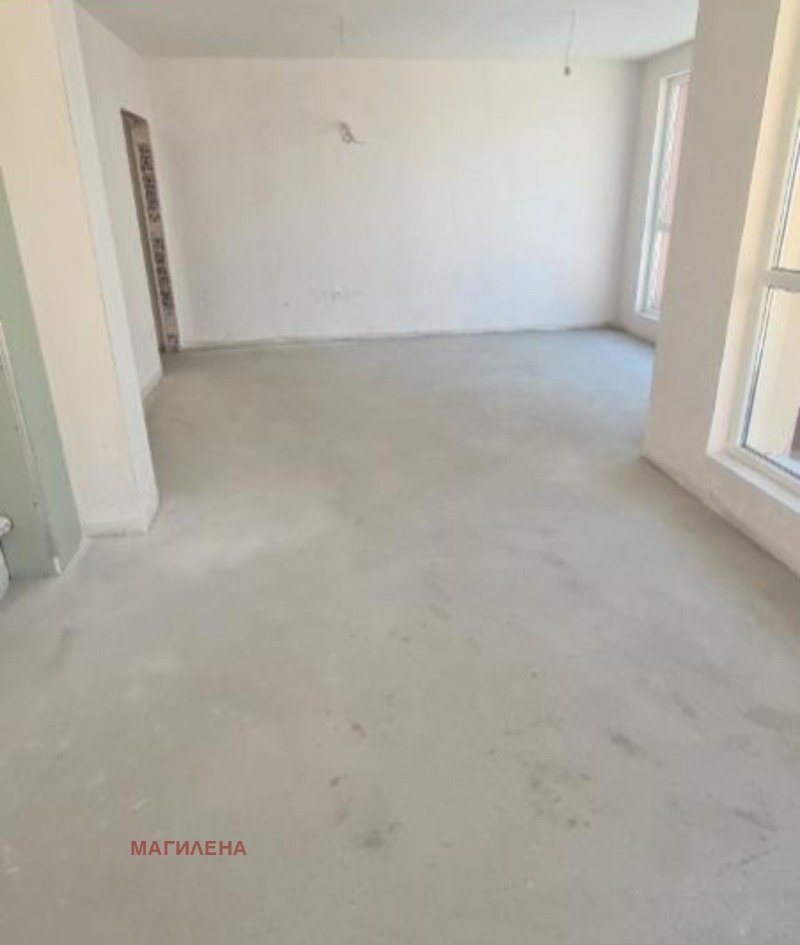 Продава МНОГОСТАЕН, гр. Пловдив, Въстанически, снимка 2 - Апартаменти - 53035762