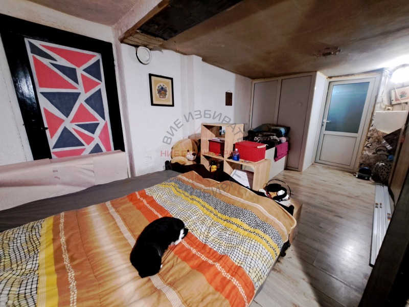 Продава КЪЩА, гр. Варна, Колхозен пазар, снимка 2 - Къщи - 52401033