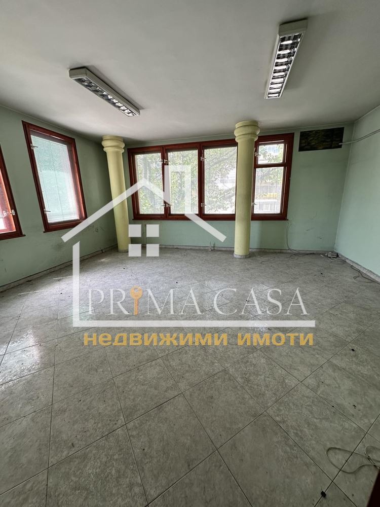 Продава  Магазин град Пловдив , Център , 215 кв.м | 30400343 - изображение [3]
