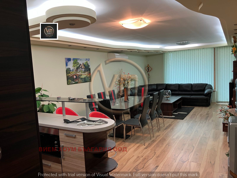 Продава 3-СТАЕН, гр. Варна, Базар Левски