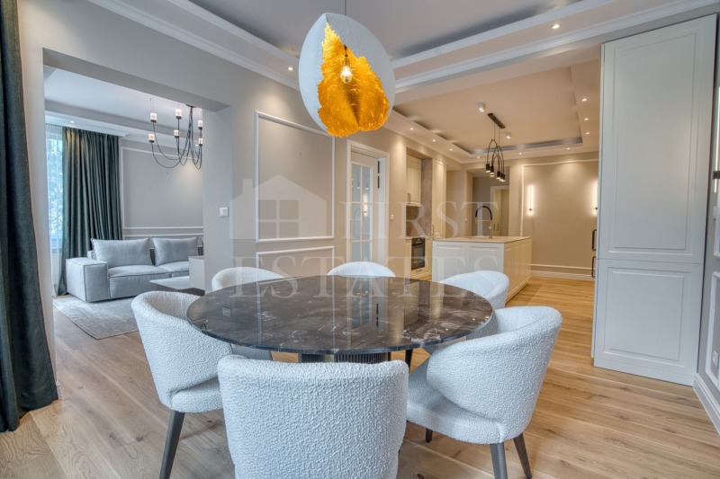 Продаја  3 спаваће собе Софија , Докторски паметник , 140 м2 | 16242554