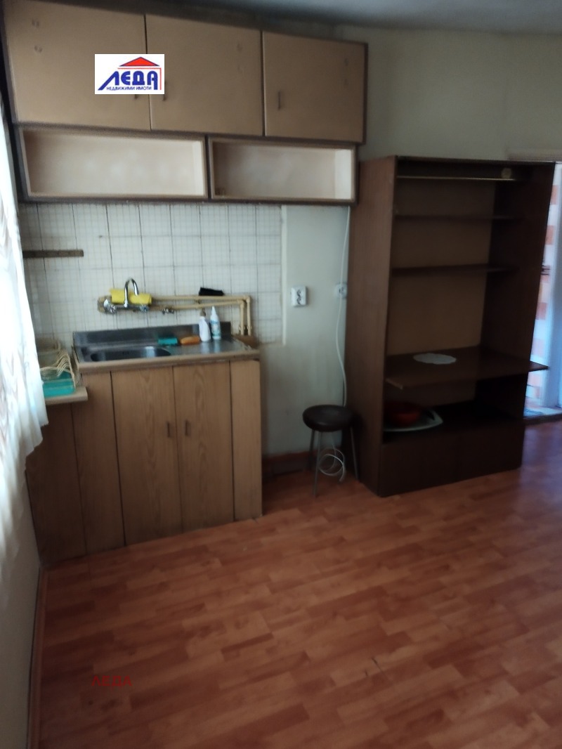 In vendita  Casa Pleven , 9-ti kvartal , 50 mq | 50353723