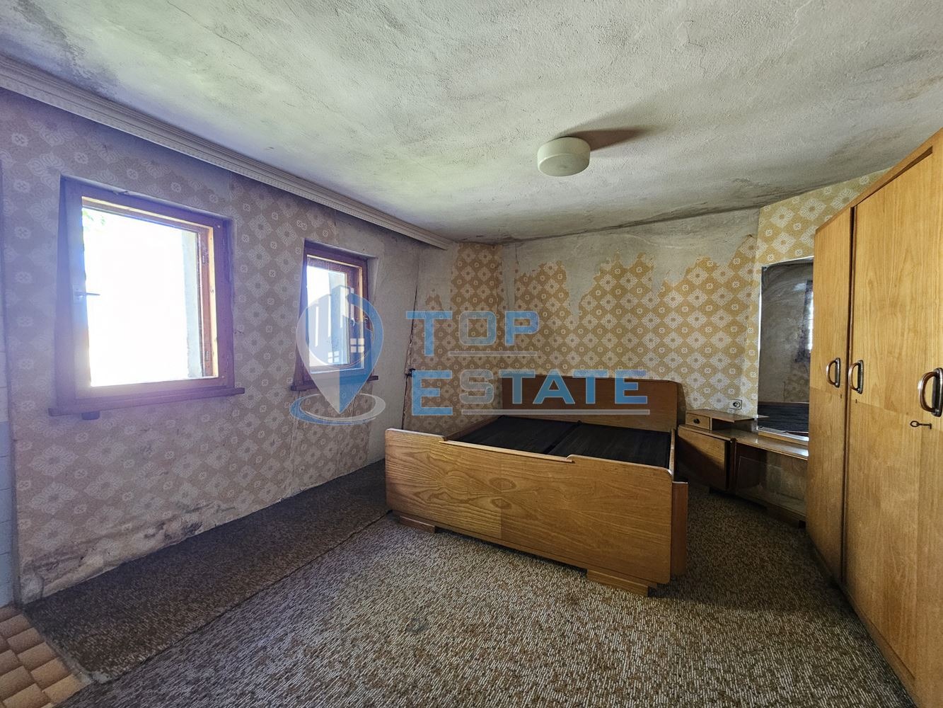 Продава МНОГОСТАЕН, гр. Велико Търново, Бузлуджа, снимка 13 - Апартаменти - 50999249