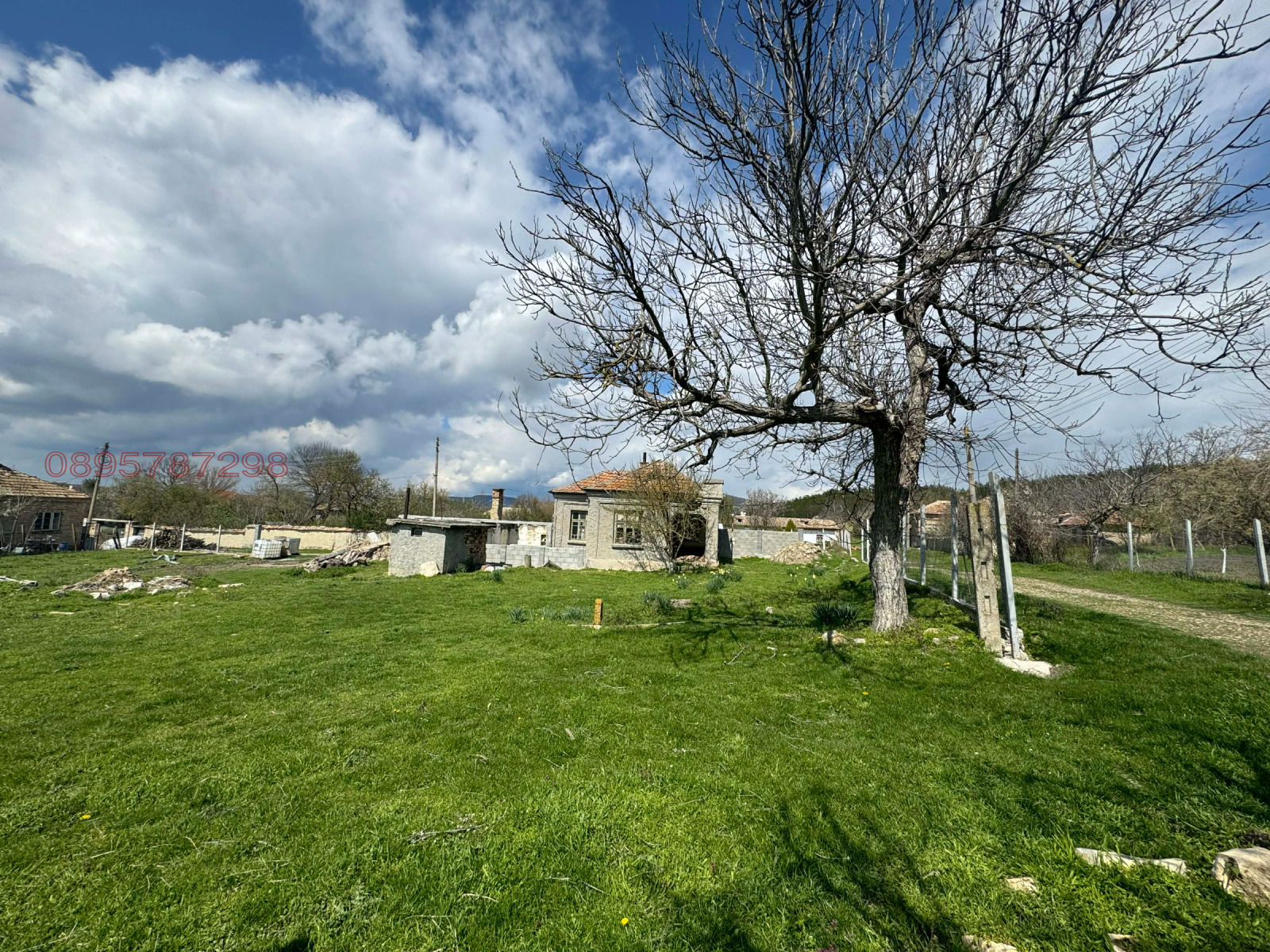 Продава КЪЩА, с. Зайчино ореше, област Шумен