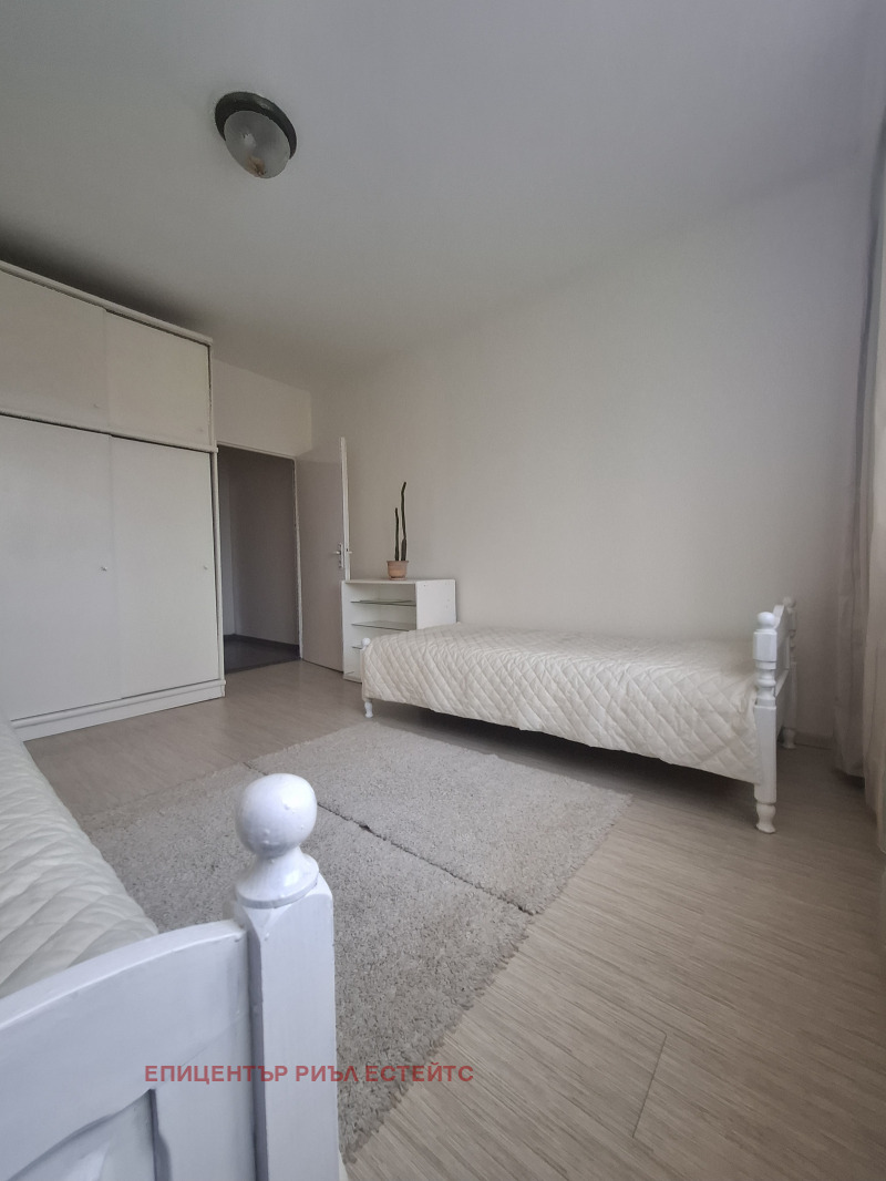 À vendre  2 chambres Pernik , Iztok , 84 m² | 10072981 - image [6]