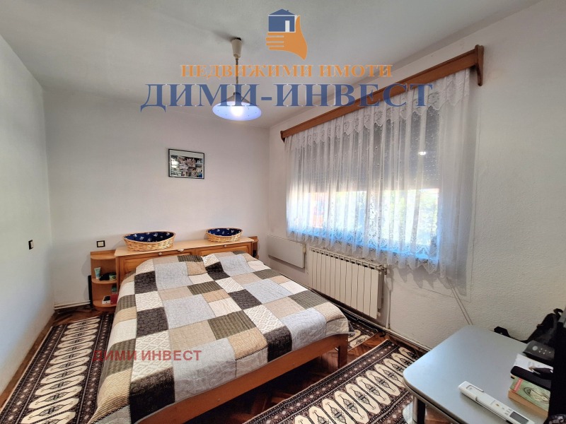 Продава 4-СТАЕН, гр. Добрич, Център, снимка 3 - Апартаменти - 53182913