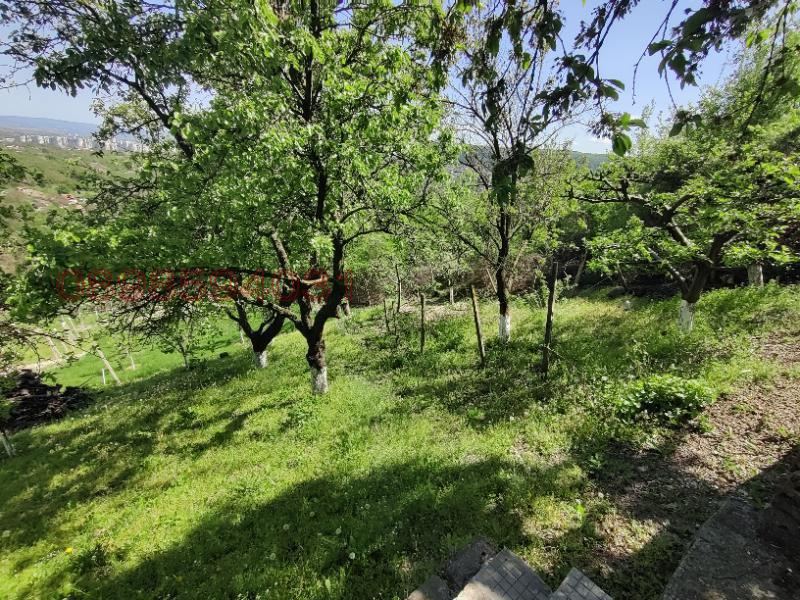 Продава ВИЛА, гр. Шумен, м-т Чашка, снимка 16 - Вили - 52780825