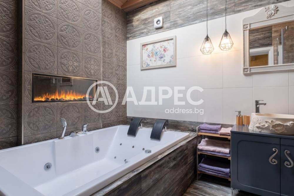 Продава МНОГОСТАЕН, гр. София, Център, снимка 3 - Апартаменти - 54913922
