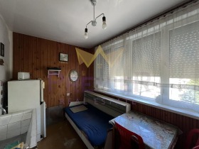 1 chambre Tsentar, Dobritch 6