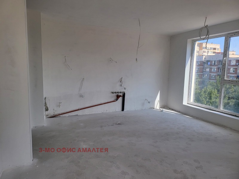 Till salu  2 sovrum Sofia , Ljulin 2 , 99 kvm | 38520548 - bild [2]