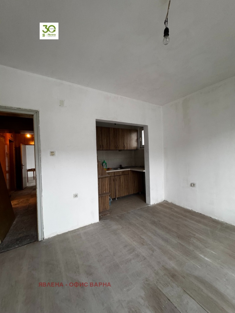 Продава  3-стаен град Варна , Център , 74 кв.м | 21795316 - изображение [2]