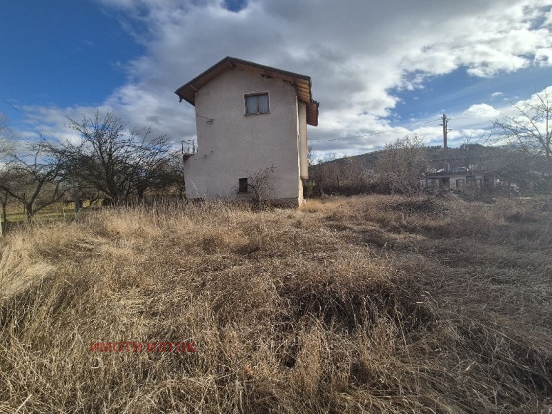 Продава КЪЩА, с. Ноевци, област Перник, снимка 11 - Къщи - 53443187