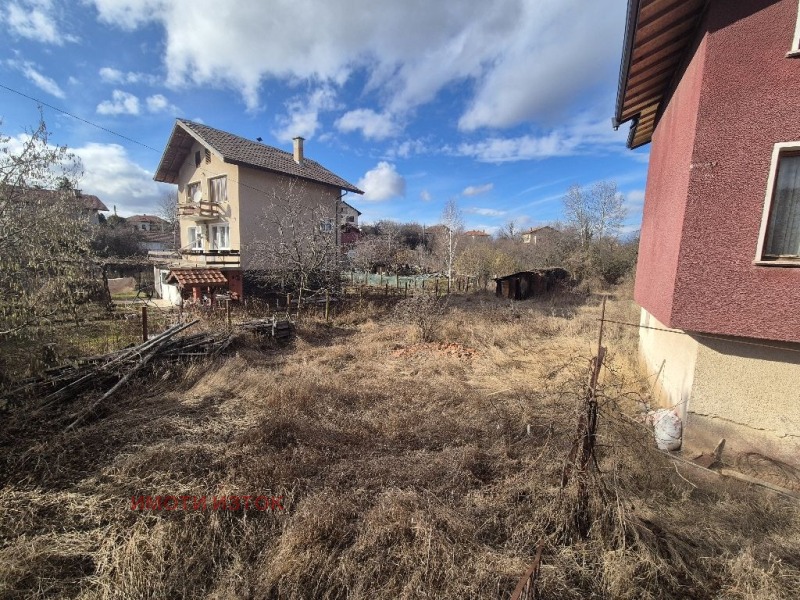 Продава КЪЩА, с. Ноевци, област Перник, снимка 8 - Къщи - 53443187