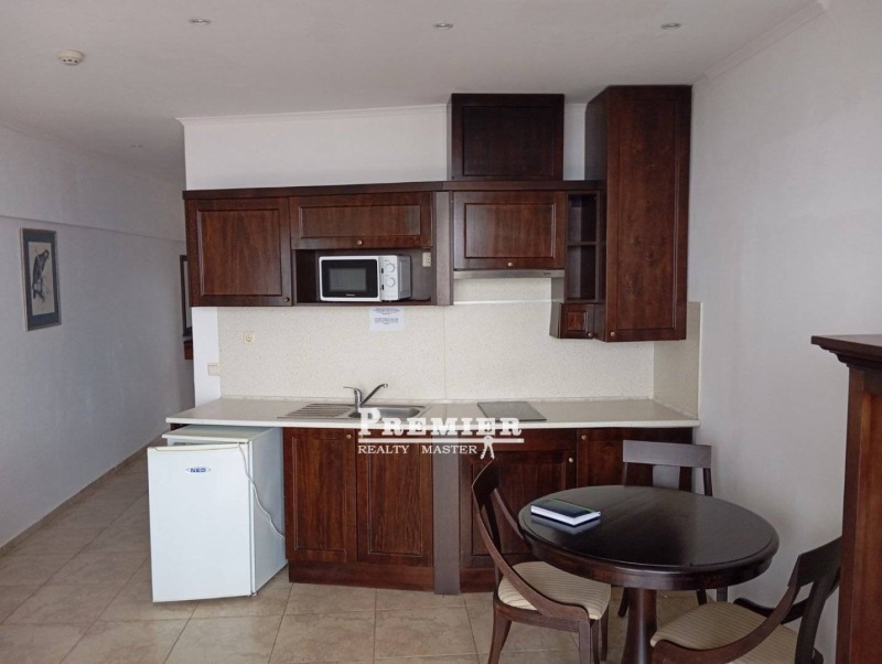 Продава 2-СТАЕН в област Бургас, гр. Обзор - 70 кв.м / 76 000 € » 148 643.08 лв., ПРЕМИЕР