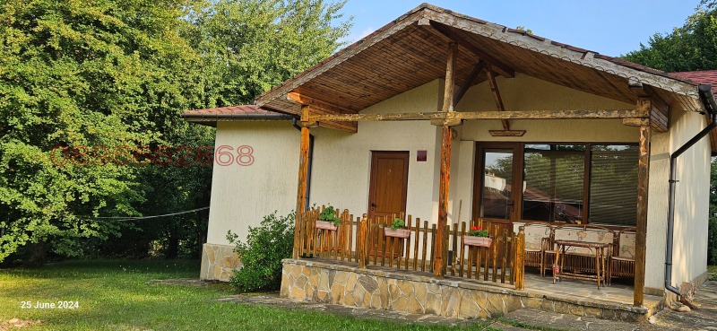 Продава КЪЩА в област Сливен, гр. Котел - 70 кв.м / 70 000 € » 136 908.10 лв.