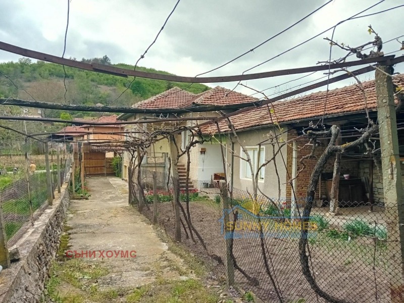 Продава КЪЩА в област Велико Търново, гр. Сухиндол - 180 кв.м / 42 450 € » 83 024.98 лв., СЪНИ ХОУМС