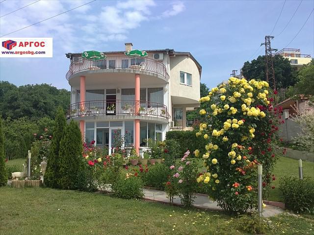 Продава  Къща, град Варна, Свети Никола •  445 000 EUR • ID 28511243 — holmes.bg - [1] 