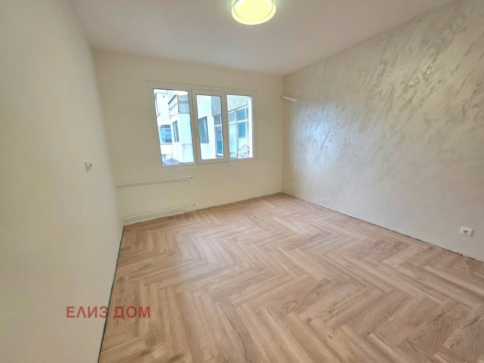 Продава 3-СТАЕН, гр. Варна, Младост 1, снимка 3 - Апартаменти - 54279382